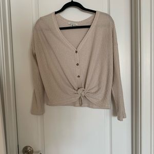 American Eagle sweater